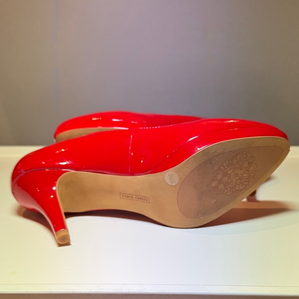 Vince Camuto Glossy Red Heels - Picture 2 of 4